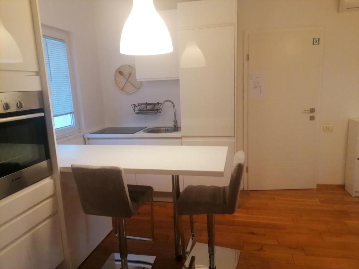 Monte Pula, Free Parking Apartment ภายนอก รูปภาพ